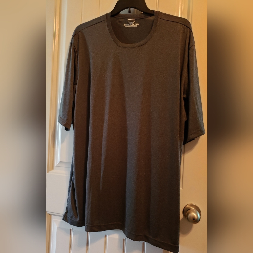 Men's 4XLT driequip dark gray t-shirt NWOT